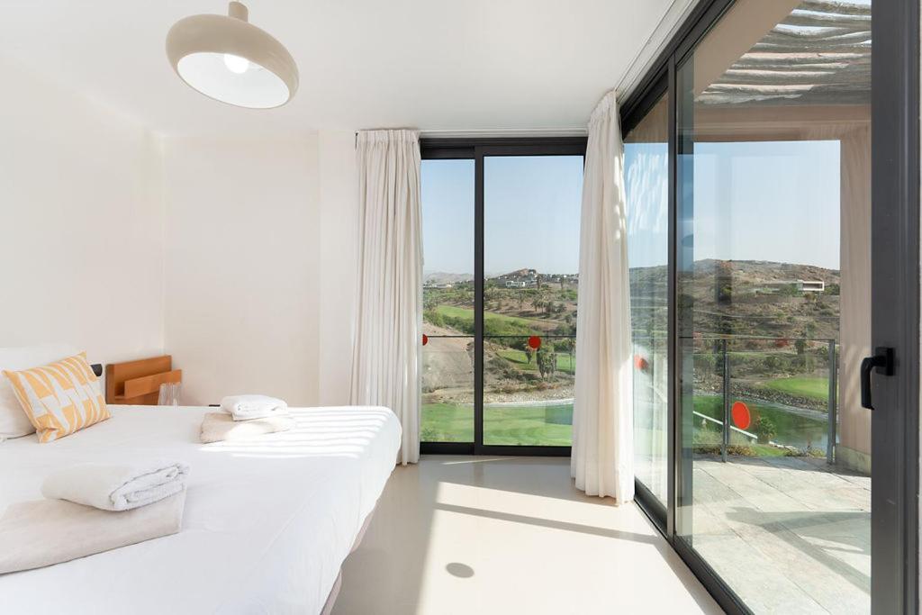 Villa Mit Pool Los Lagos 16 살로브레 외부 사진