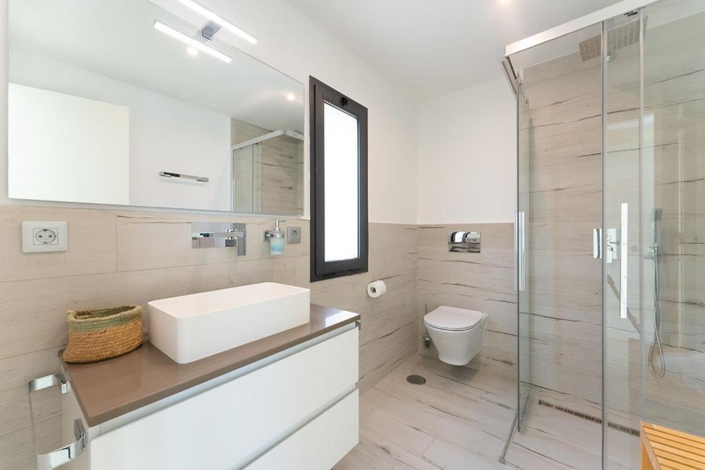 Villa Mit Pool Los Lagos 16 살로브레 외부 사진
