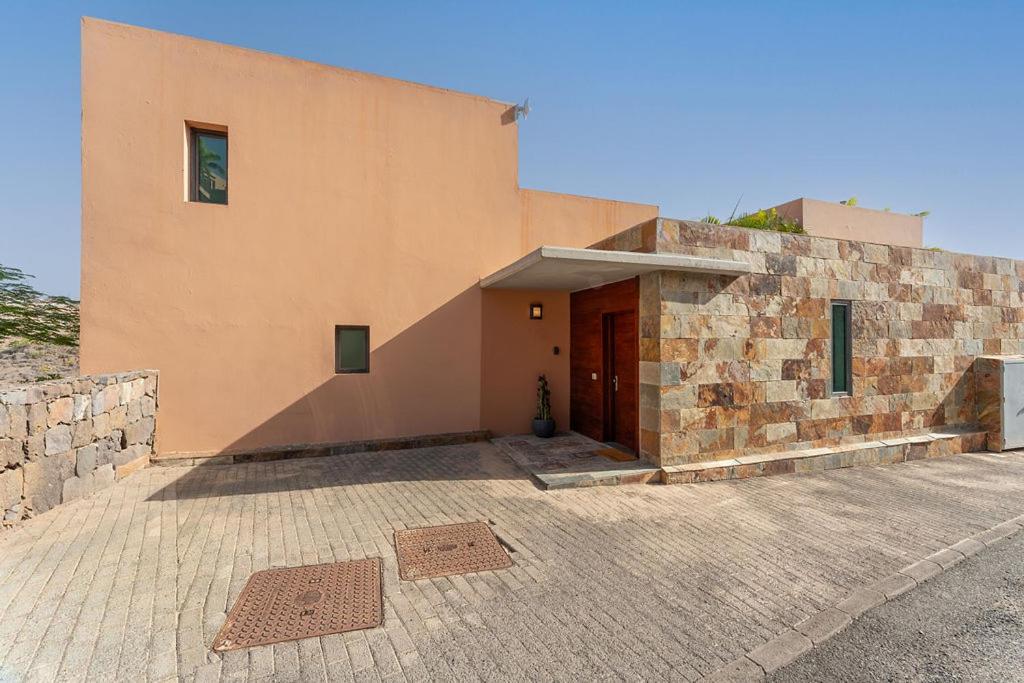 Villa Mit Pool Los Lagos 16 살로브레 외부 사진